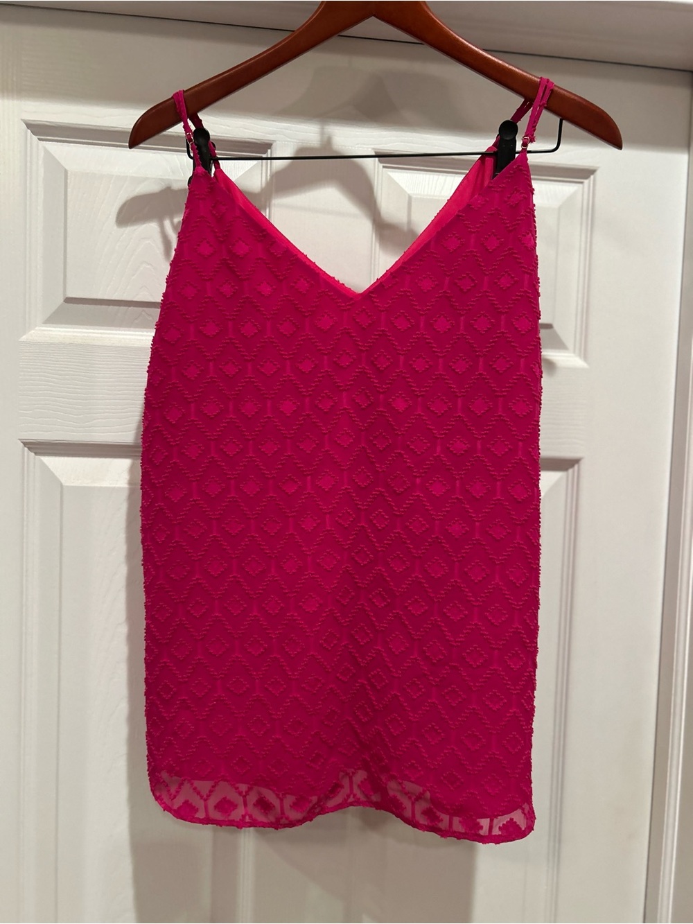 Calvin Klein Fuchsia Geometric Textured Camisole Tank Top